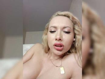 LissaHott — 在 bongacams 直播的网络摄像头模特