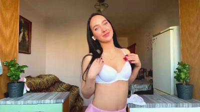 ReginaBerri — Cam4 stream photo (Apr 2026)