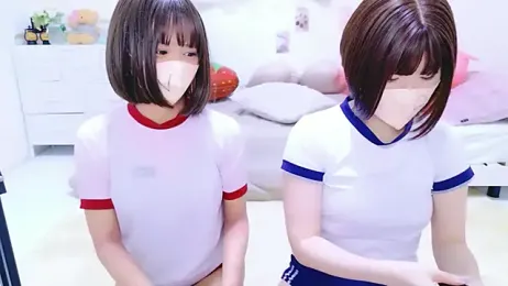 841_yayoi — 在 stripchat 直播的网络摄像头模特