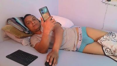 Juanchovergon22 — 在 cam4 直播的网络摄像头模特