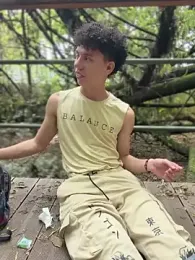 yoursexyjose — 在 stripchat 直播的网络摄像头模特