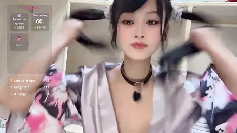 yueyue2003 — 在 stripchat 直播的网络摄像头模特