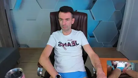 SteveTiger — Stripchat stream photo (Apr 2026)