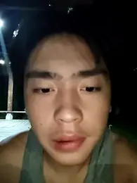 SYT_W — 在 stripchat 直播的网络摄像头模特