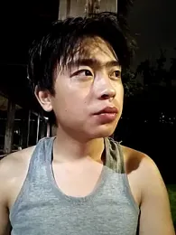 SYT_W — 在 stripchat 直播的网络摄像头模特