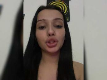 camillaa — 在 bongacams 直播的网络摄像头模特