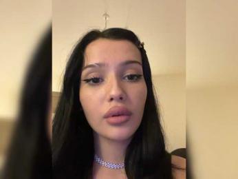 camillaa — 在 bongacams 直播的网络摄像头模特
