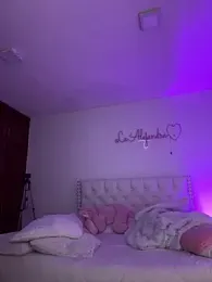 alee_lenoxx — 在 stripchat 直播的网络摄像头模特