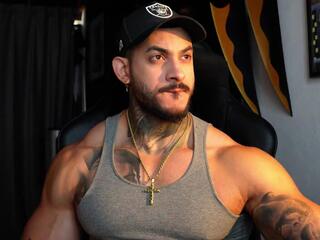 Jackson Cottonwood — 在 flirt4free 直播的网络摄像头模特