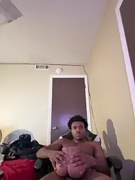 Bigdicktrick227 — 在 stripchat 直播的网络摄像头模特