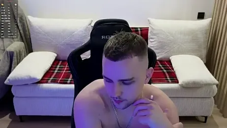 Larstar01 — Stripchat stream photo (Mar 2026)