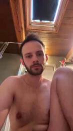 XBEAR001 — Cam4 stream photo (Apr 2026)
