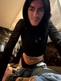 mal_x — Stripchat stream photo (Aug 2026)
