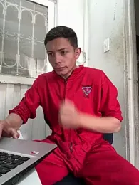 santiObrero — Stripchat stream photo (Apr 2026)