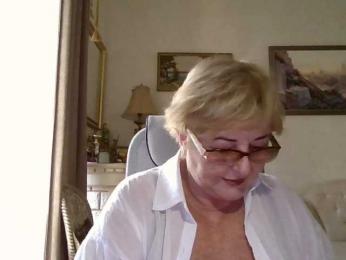 KarinkaSweet — bongacams