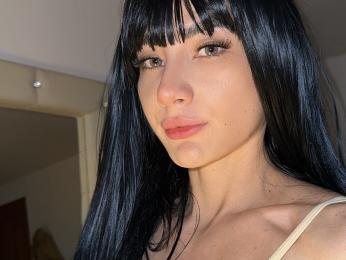 CrissRusso — 在 livejasmin 直播的网络摄像头模特