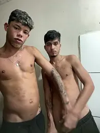 Marcelo_uchiha — 在 stripchat 直播的网络摄像头模特