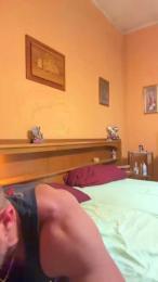 builder1 — 在 cam4 直播的网络摄像头模特