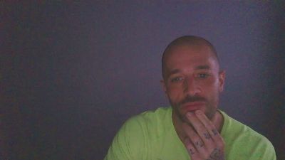 J8se — 在 cam4 直播的网络摄像头模特