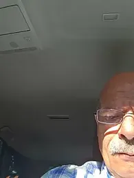 bottomhairy — Stripchat stream photo (Aug 2026)