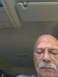 bottomhairy — Stripchat stream photo (Aug 2026)