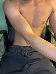 urfuckbunny — 在 stripchat 直播的网络摄像头模特