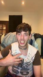 Wiidoboy22cm — 在 cam4 直播的网络摄像头模特