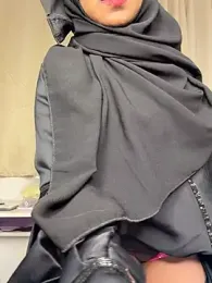 Mashuqqa_Forever — 在 stripchat 直播的网络摄像头模特