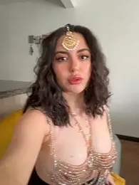 sukhakunis1 — Stripchat stream photo (Jun 2026)