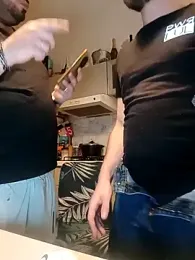 secret_secret1 — 在 stripchat 直播的网络摄像头模特