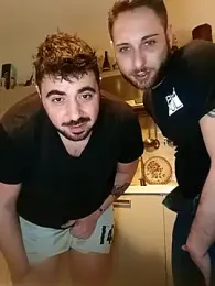 secret_secret1 — 在 stripchat 直播的网络摄像头模特