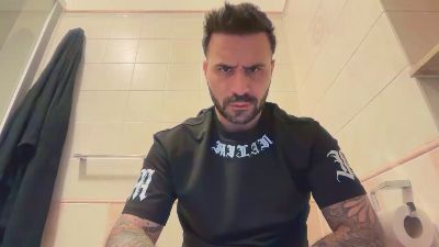 brokebrosexy — 在 cam4 直播的网络摄像头模特