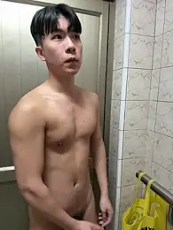 ericsex_tw — 在 stripchat 直播的网络摄像头模特