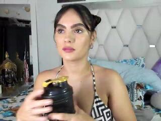 Jennifer Vey — 在 flirt4free 直播的网络摄像头模特