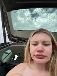 justmilaa — 在 stripchat 直播的网络摄像头模特