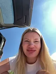 justmilaa — 在 stripchat 直播的网络摄像头模特