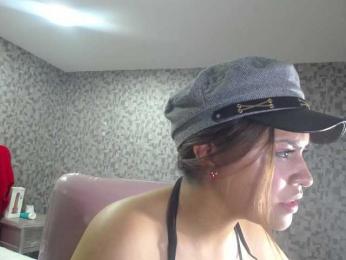 CrisstalPink — Bongacams stream photo (Oct 2025)