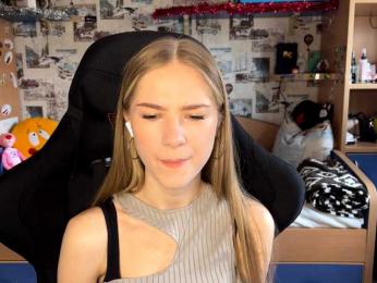 LuveniaMalena — Bongacams stream photo (Dec 2025)