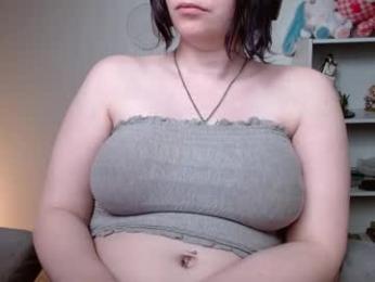 krystalsyxx — 在 chaturbate 直播的网络摄像头模特