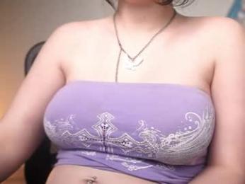 krystalsyxx — 在 chaturbate 直播的网络摄像头模特