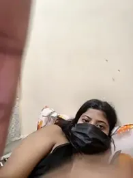 NIKKISHARMA9 — 在 stripchat 直播的网络摄像头模特