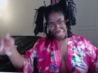 xoxocinnamon — 在 camsoda 直播的网络摄像头模特