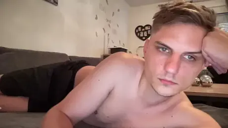 Sweetbooy90 — Stripchat stream photo (May 2026)