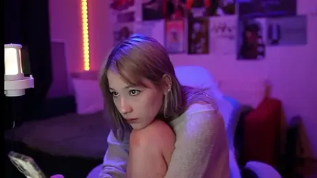 Traharaa — Stripchat stream photo (Mar 2026)