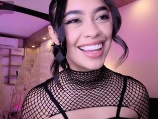 Chloe Monroeee — 在 flirt4free 直播的网络摄像头模特