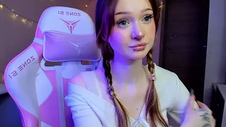 lilMollyStuart — Stripchat stream photo (Aug 2025)