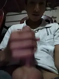 carlos15ze — 在 stripchat 直播的网络摄像头模特