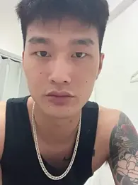 nanda108520 — 在 stripchat 直播的网络摄像头模特