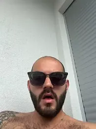 Exibitaliano — 在 stripchat 直播的网络摄像头模特