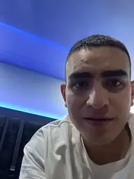 willclayy — 在 stripchat 直播的网络摄像头模特